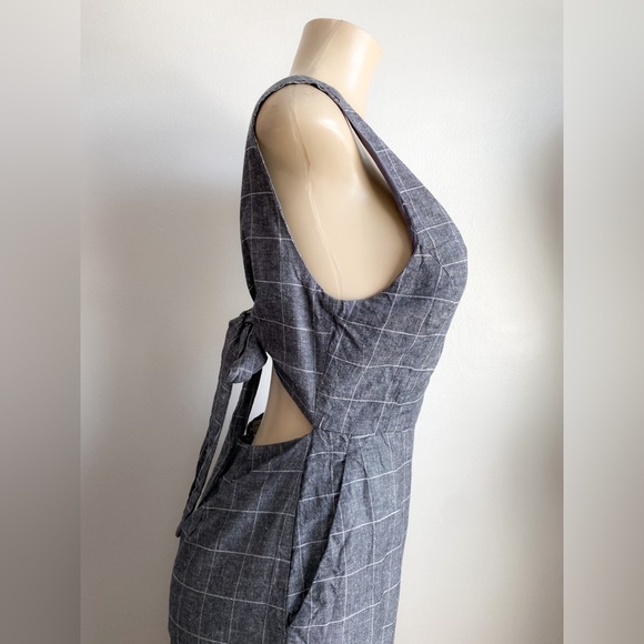 Dress Forum Windowpane Plaid Crop Jumpsuit Wide Leg Gray Bow Tie Preppy Geek M - Picture 5 of 10